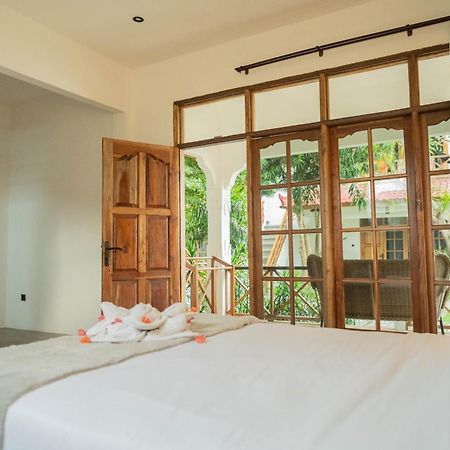 The Confidential Mandalika Hotel Kuta  ภายนอก รูปภาพ