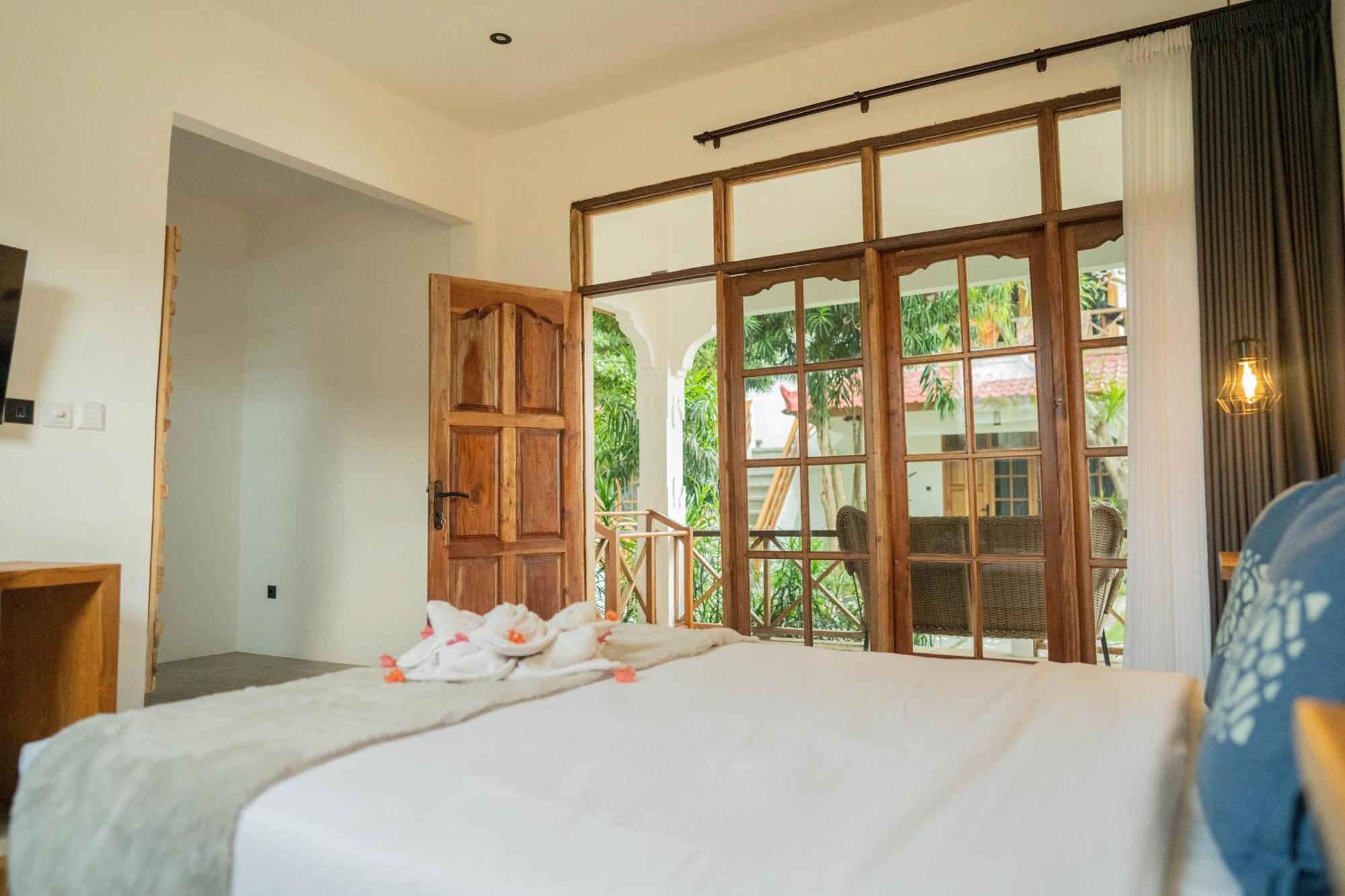 The Confidential Mandalika Hotel Kuta  ภายนอก รูปภาพ