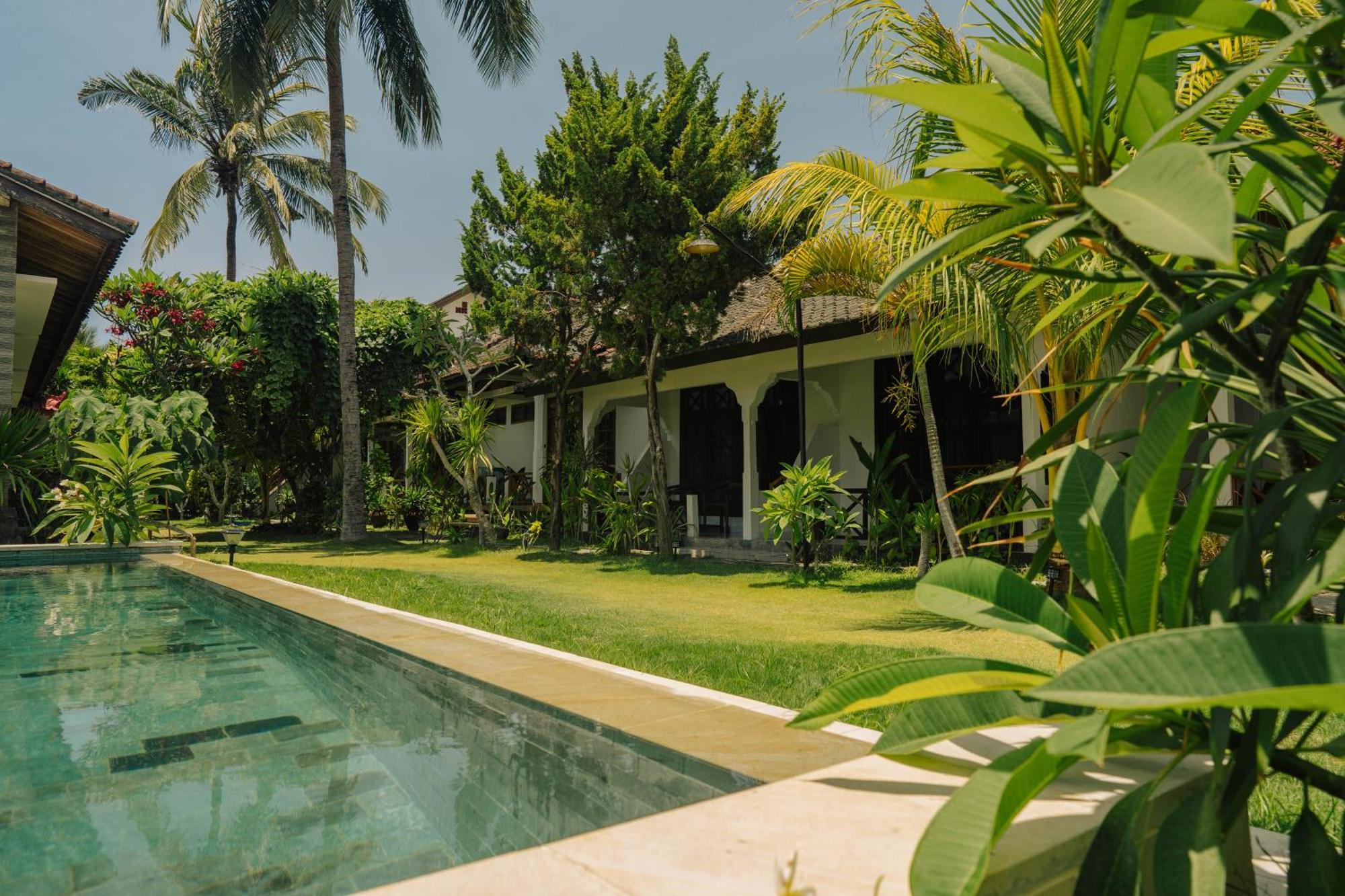 The Confidential Mandalika Hotel Kuta  ภายนอก รูปภาพ